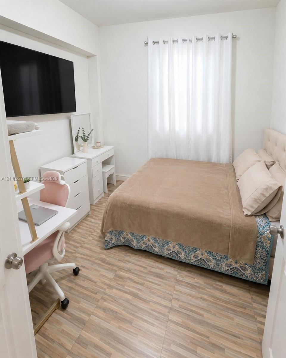   /  1364 sq. ft. $ 2026-10-21 0 foto