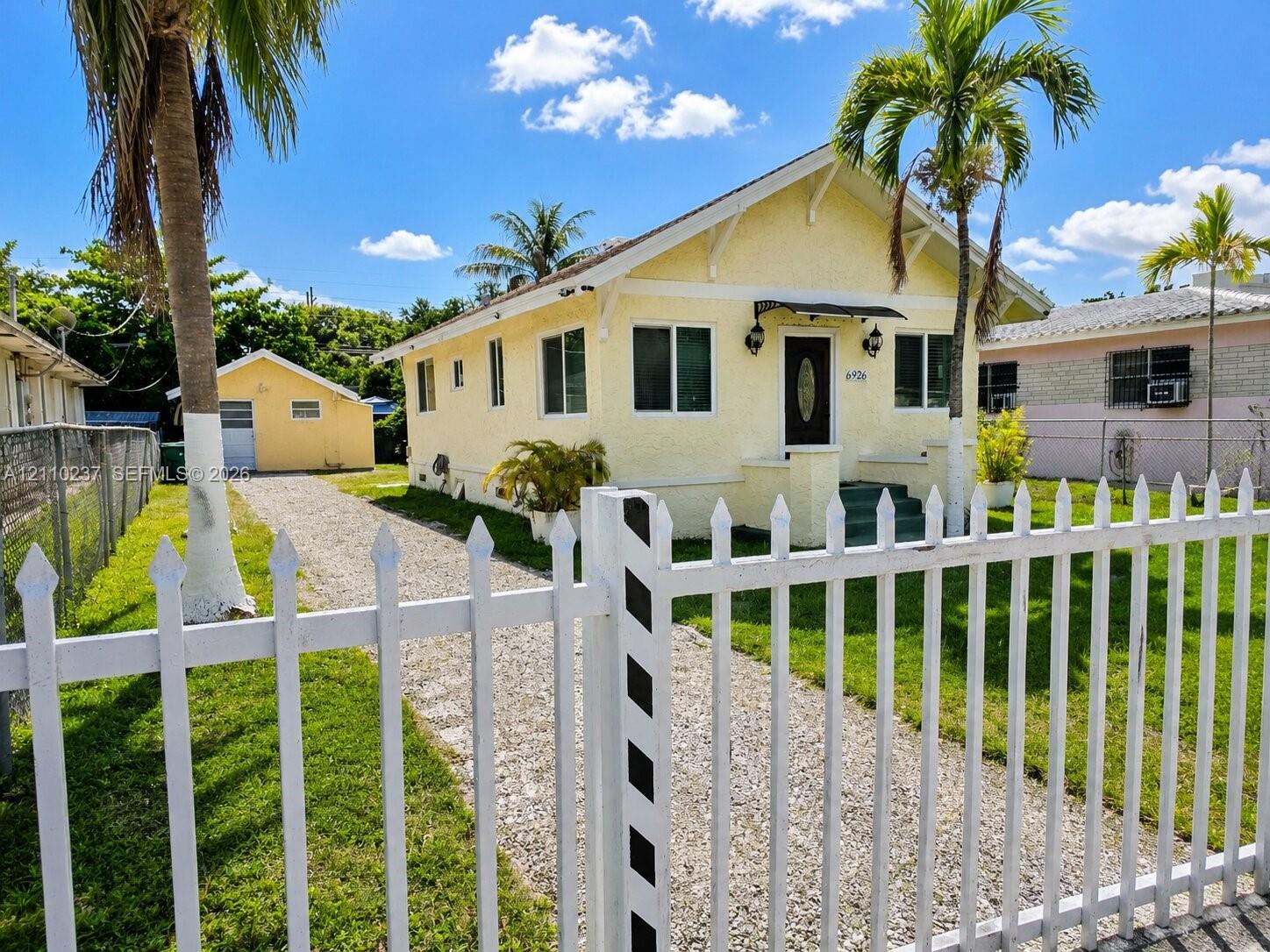   /  1364 sq. ft. $ 2026-10-21 0 foto