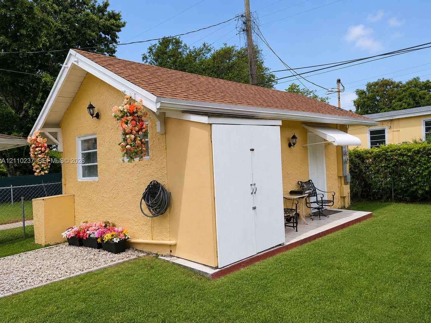   /  1364 sq. ft. $ 2026-10-21 0 foto