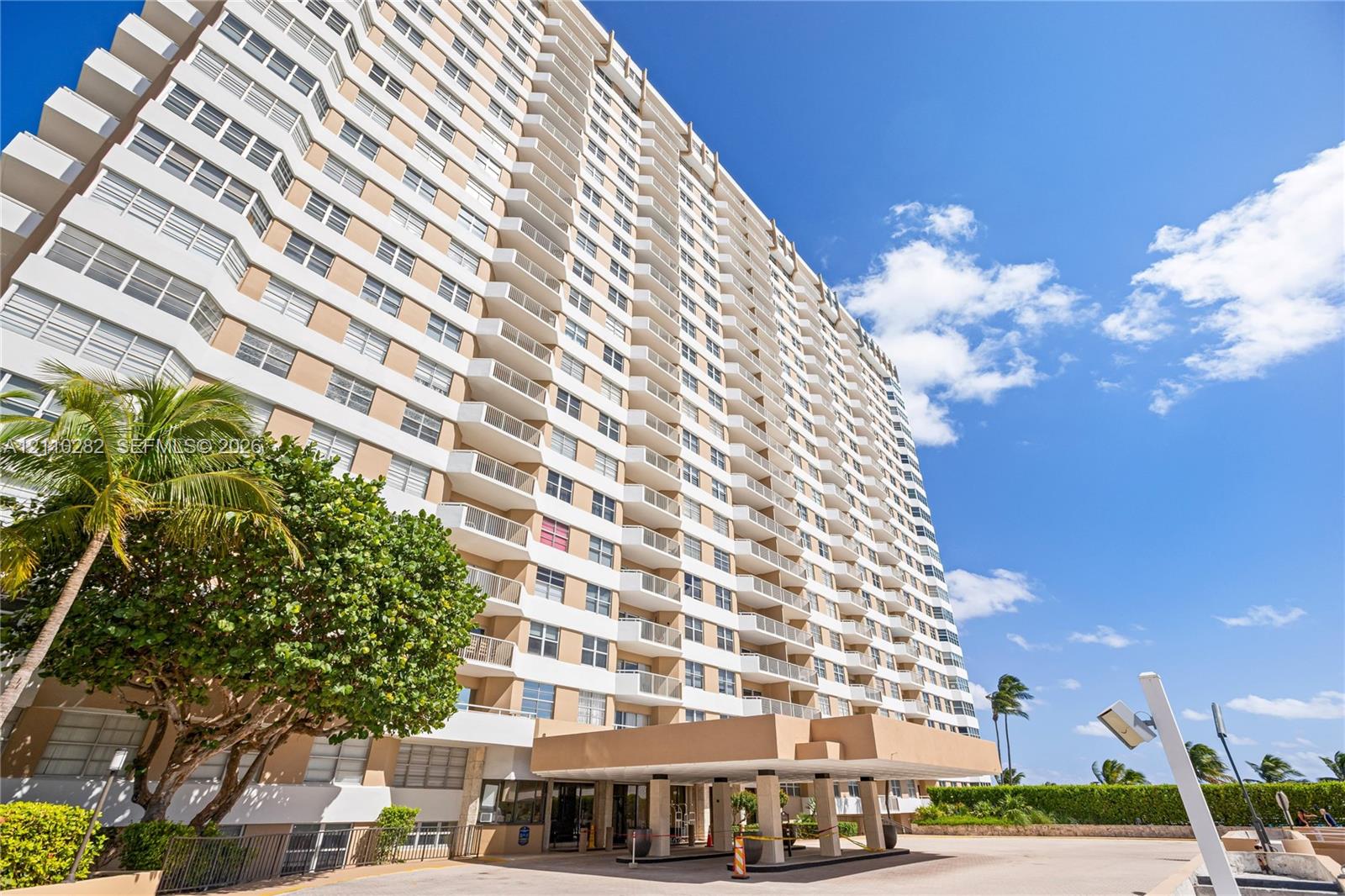 7A 1 / 2 870 sq. ft. $ 2026-10-21 0 foto
