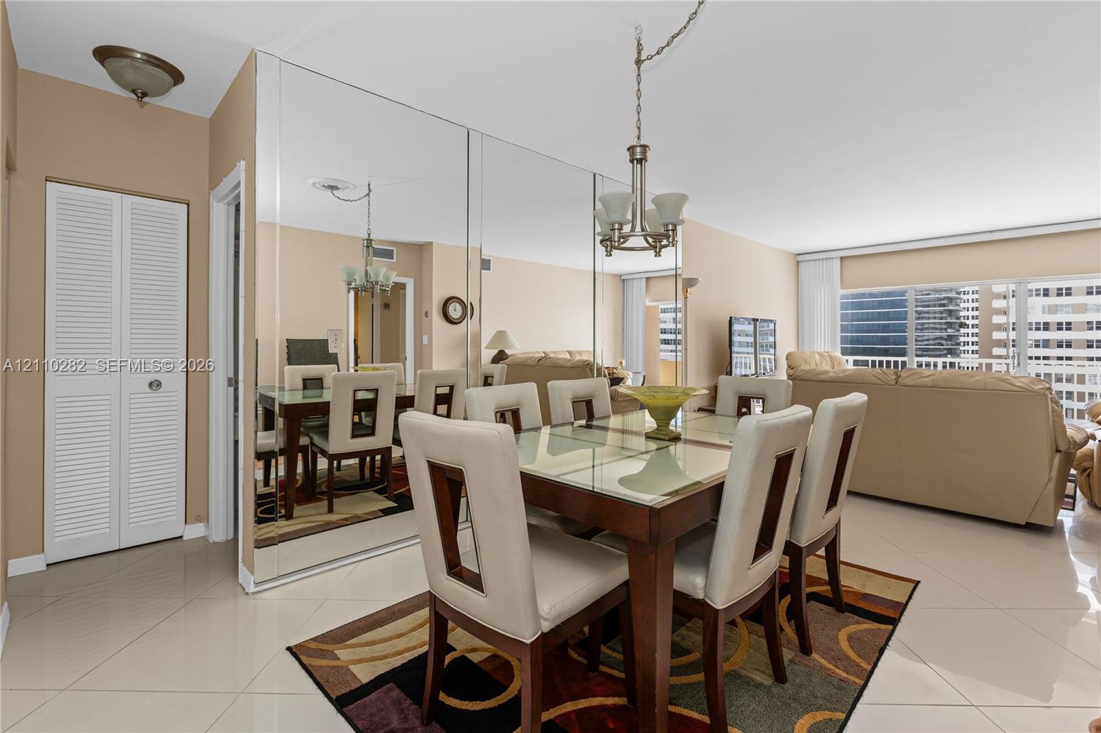 7A 1 / 2 870 sq. ft. $ 2026-10-21 0 foto