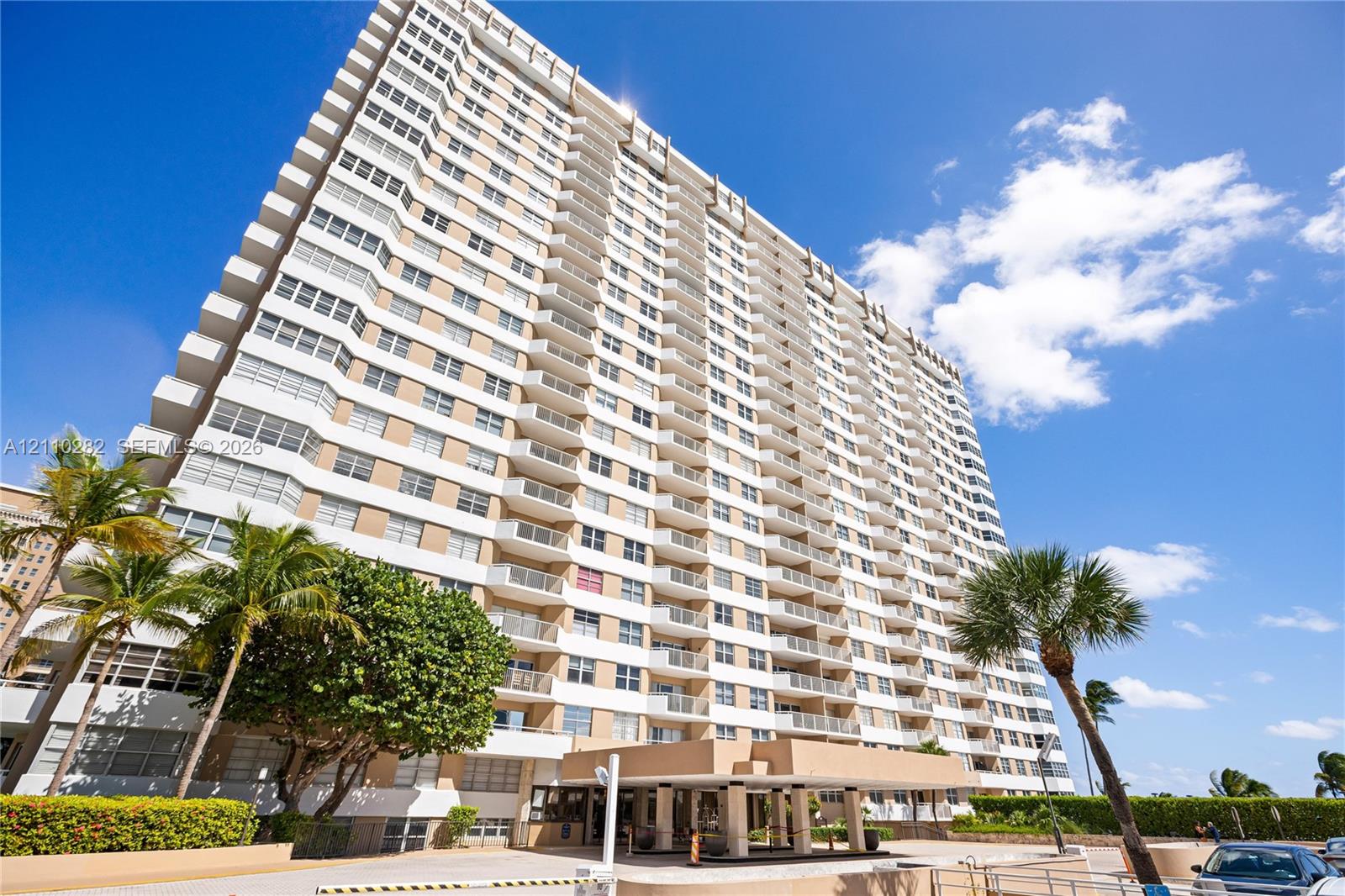 7A 1 / 2 870 sq. ft. $ 2026-10-21 0 foto