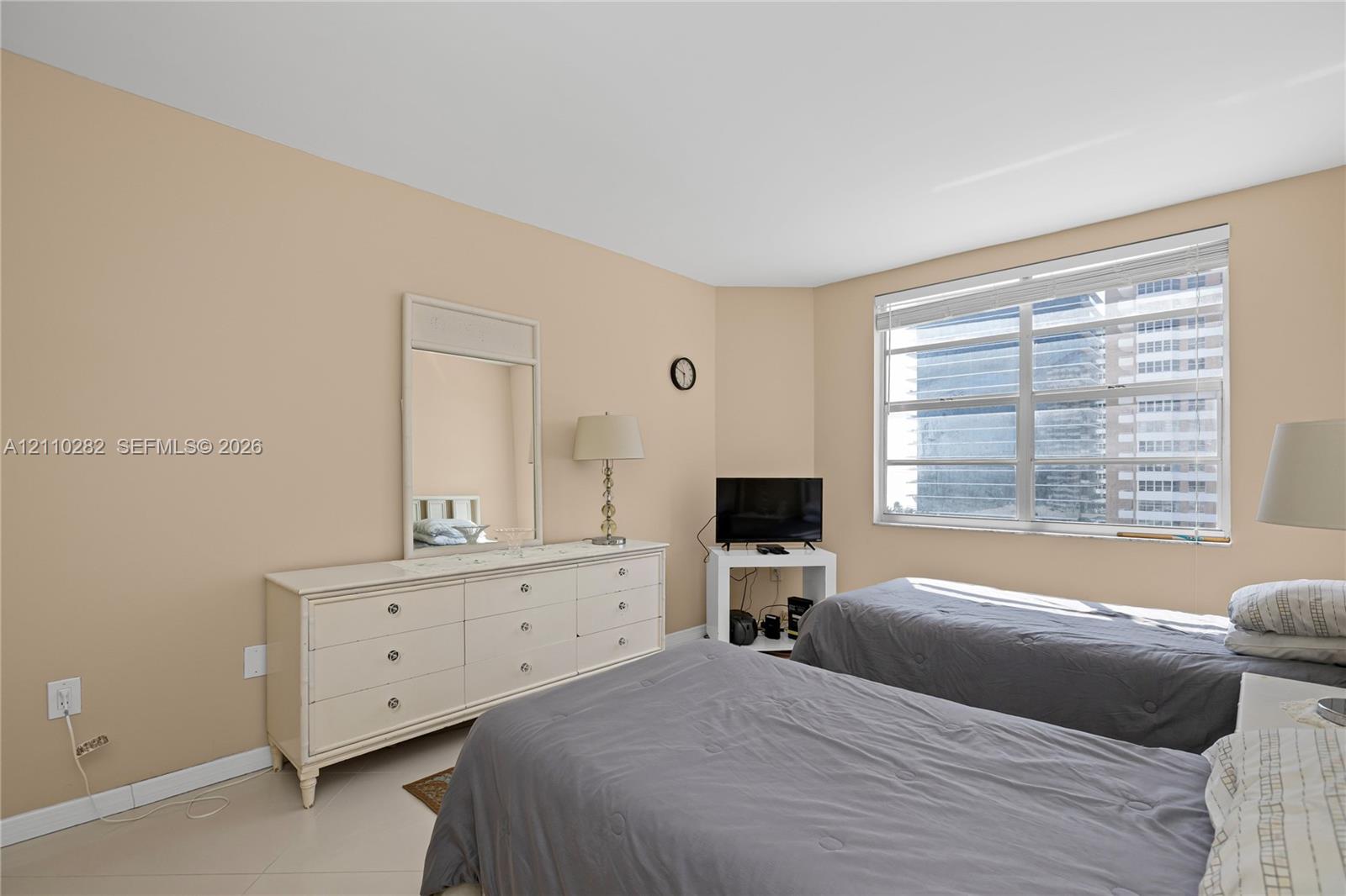 7A 1 / 2 870 sq. ft. $ 2026-10-21 0 foto