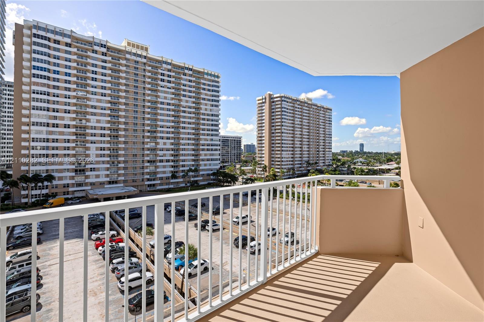 7A 1 / 2 870 sq. ft. $ 2026-10-21 0 foto