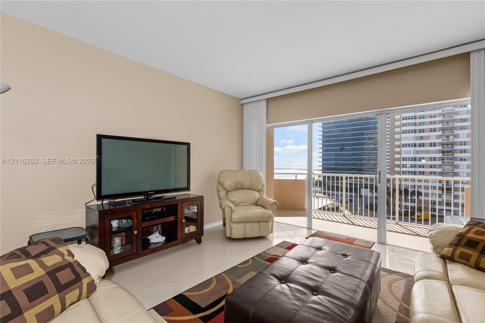 7A 1 / 2 870 sq. ft. $ 2026-10-21 0 foto