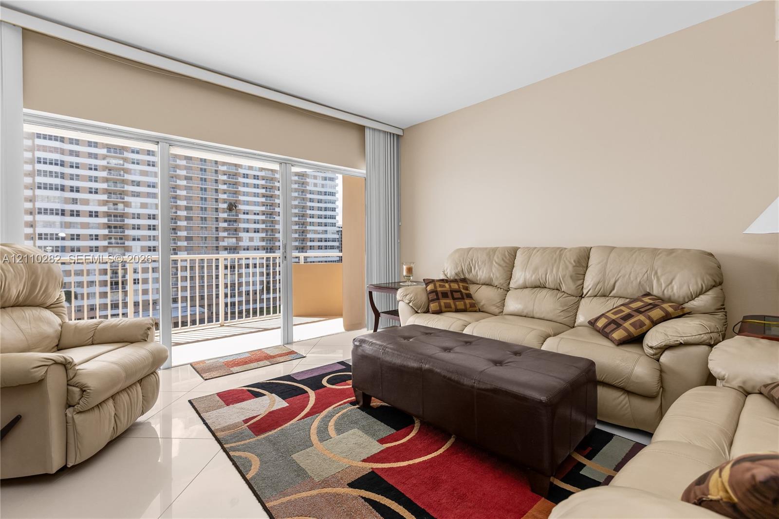 7A 1 / 2 870 sq. ft. $ 2026-10-21 0 foto