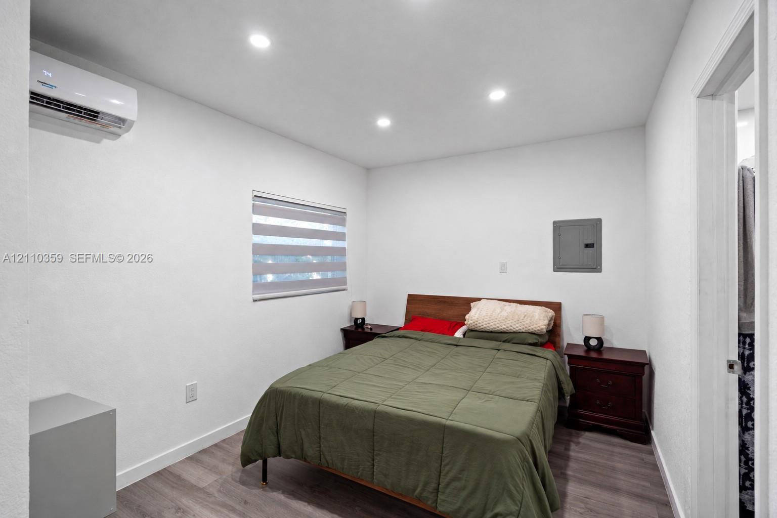   /  1911 sq. ft. $ 2026-10-21 0 foto