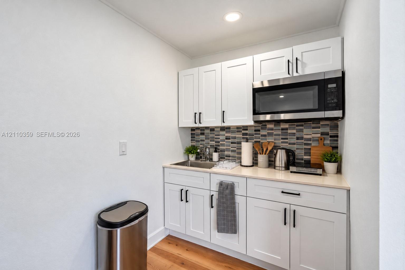  /  1911 sq. ft. $ 2026-10-21 0 foto