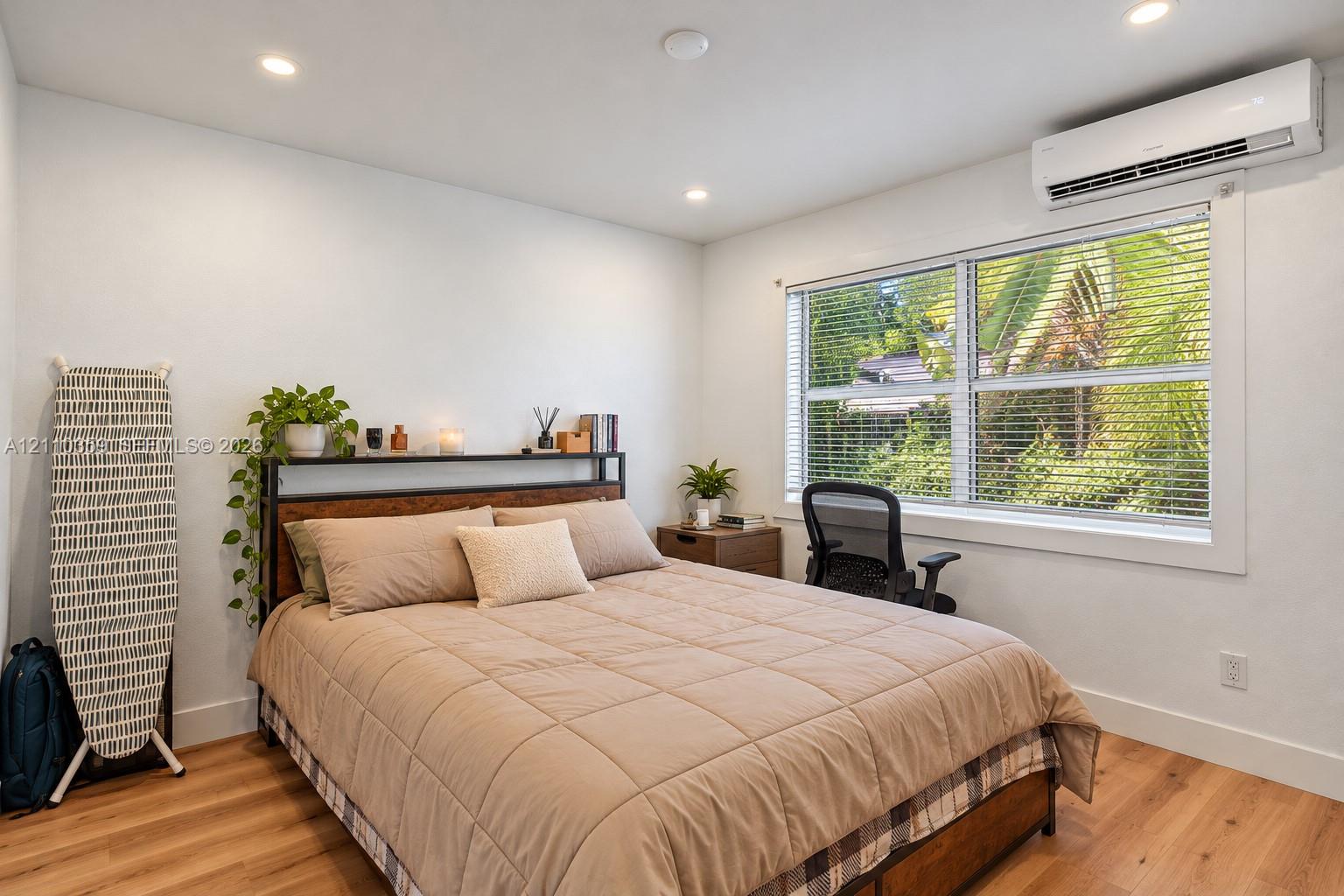   /  1911 sq. ft. $ 2026-10-21 0 foto