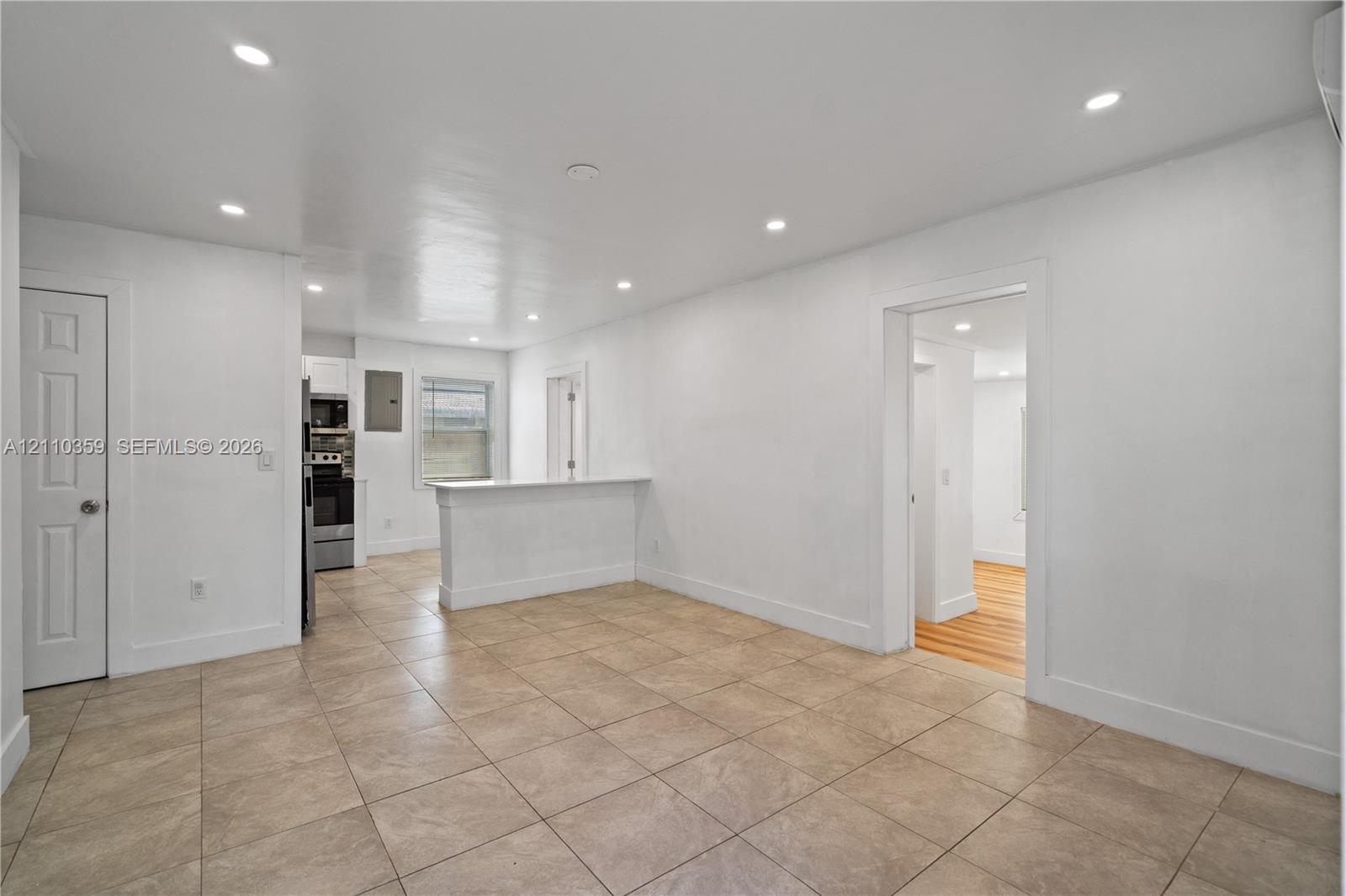   /  1911 sq. ft. $ 2026-10-21 0 foto