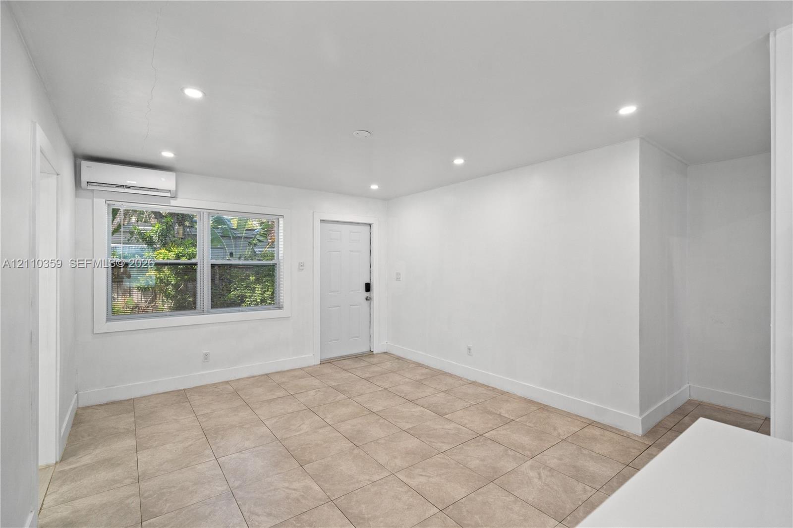   /  1911 sq. ft. $ 2026-10-21 0 foto