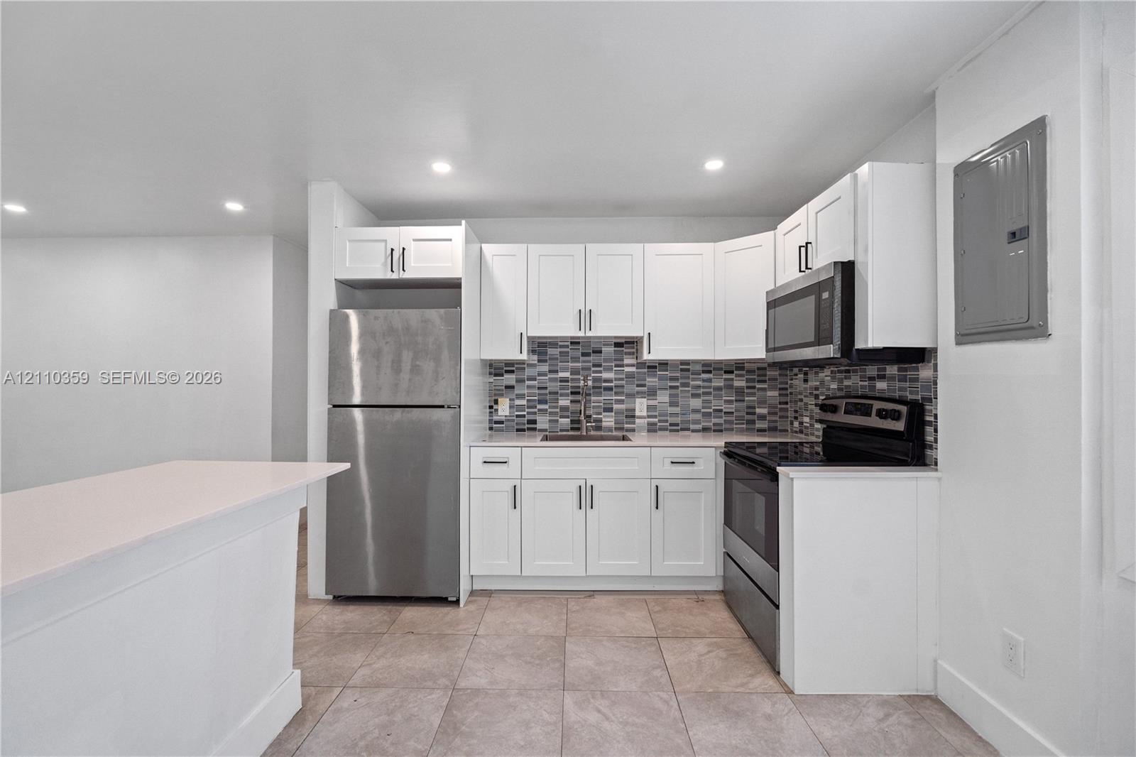   /  1911 sq. ft. $ 2026-10-21 0 foto