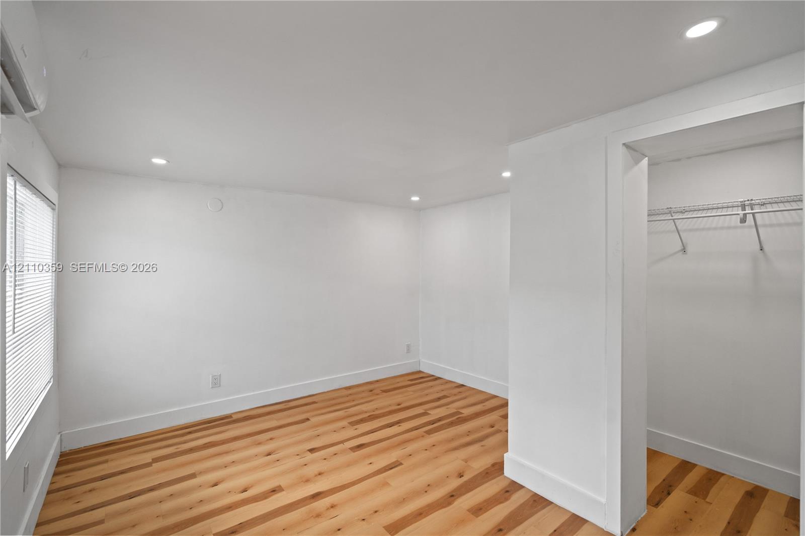   /  1911 sq. ft. $ 2026-10-21 0 foto