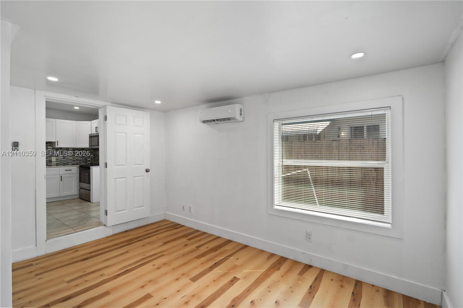   /  1911 sq. ft. $ 2026-10-21 0 foto