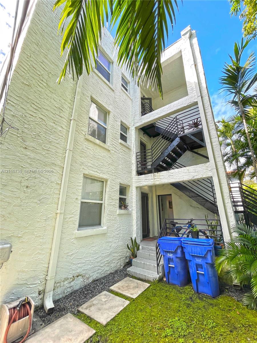   /  6306 sq. ft. $ 2026-10-21 0 foto