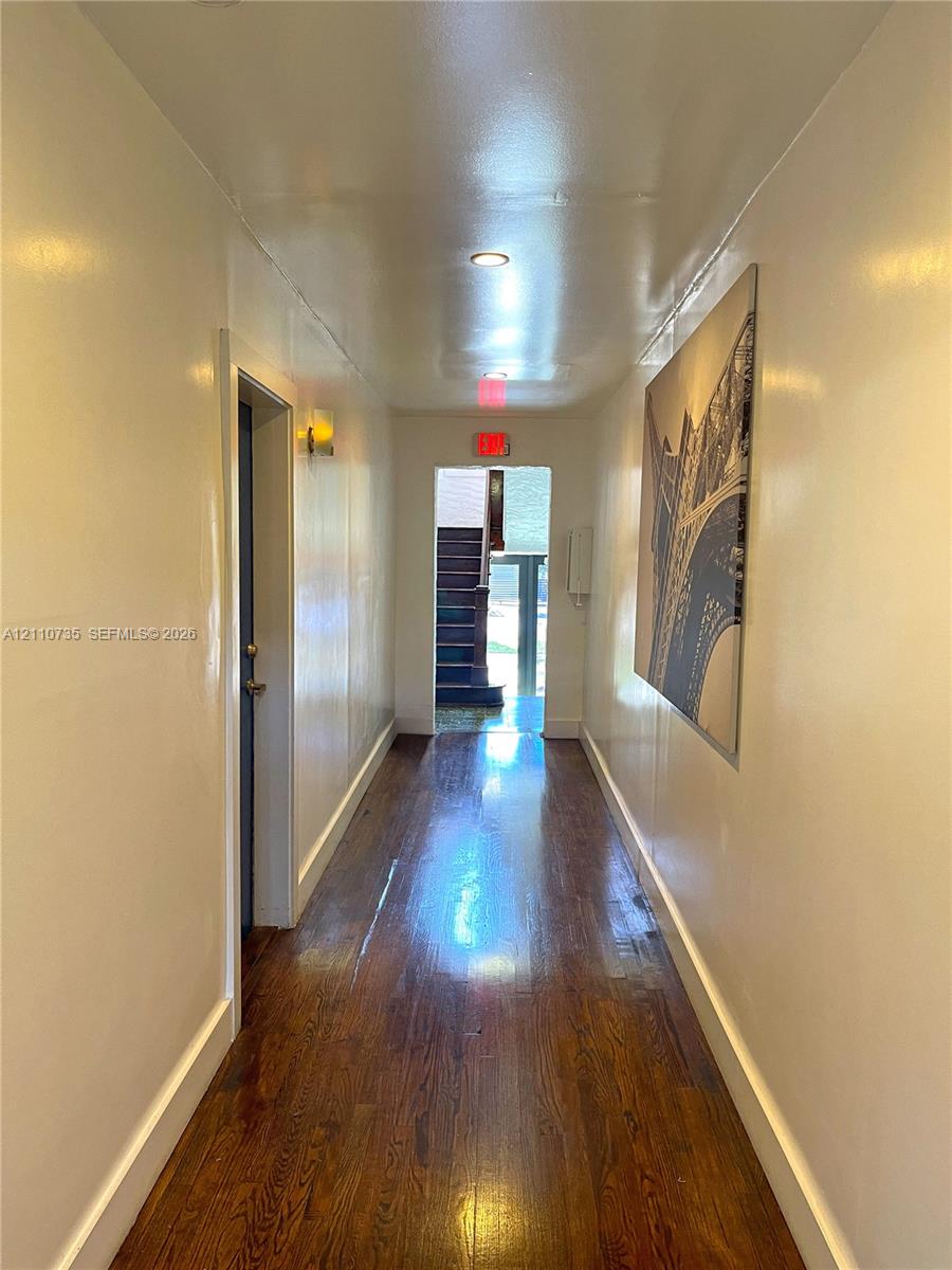   /  6306 sq. ft. $ 2026-10-21 0 foto