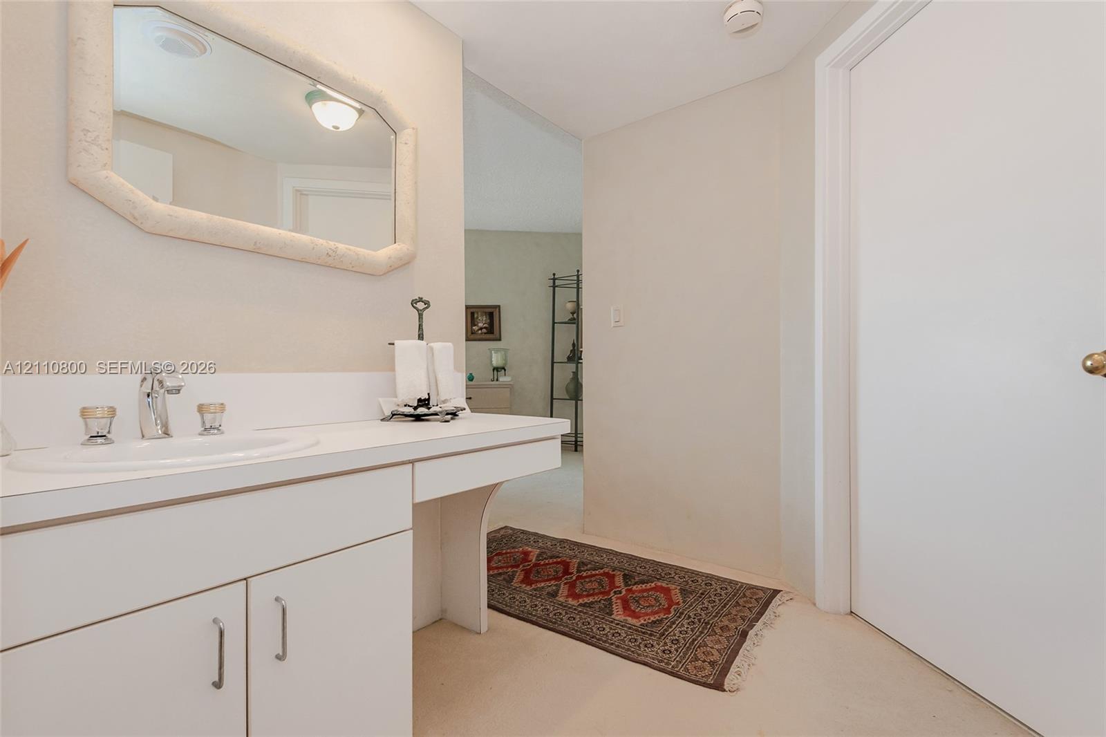 Ver detalles 1105 2 / 2 1690 sq. ft. $ 2026-10-21 0 foto