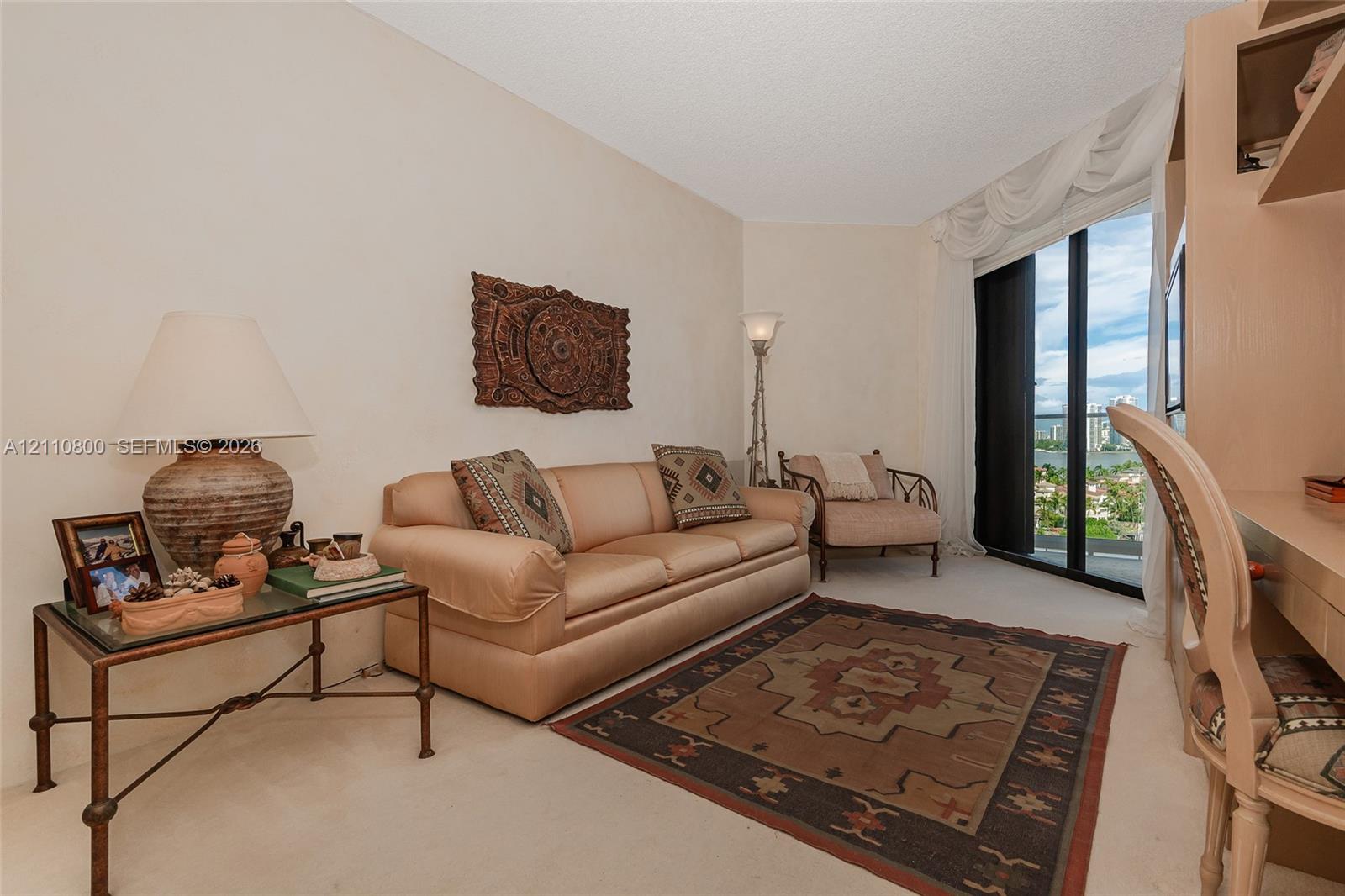 Ver detalles 1105 2 / 2 1690 sq. ft. $ 2026-10-21 0 foto