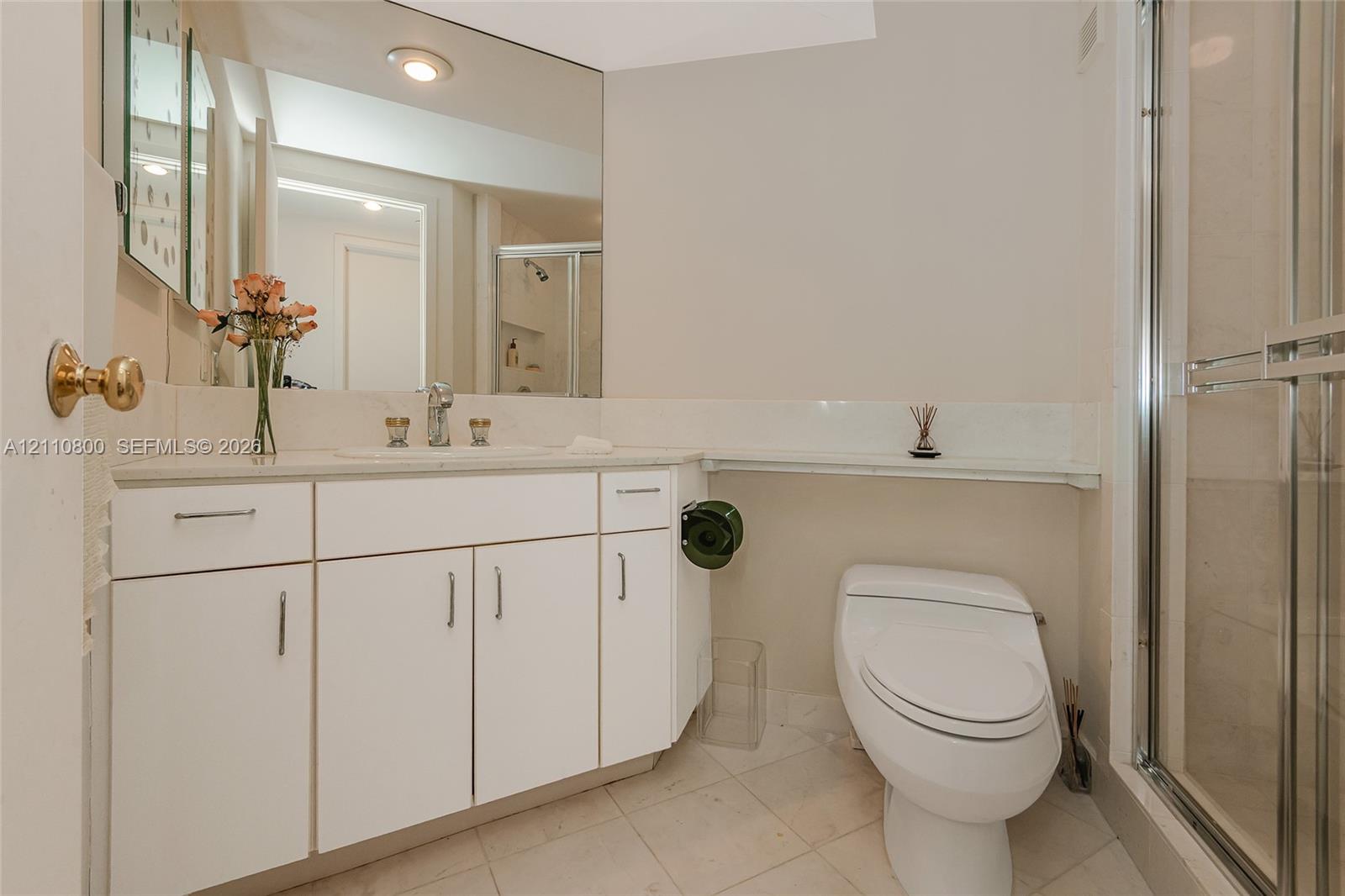 Ver detalles 1105 2 / 2 1690 sq. ft. $ 2026-10-21 0 foto