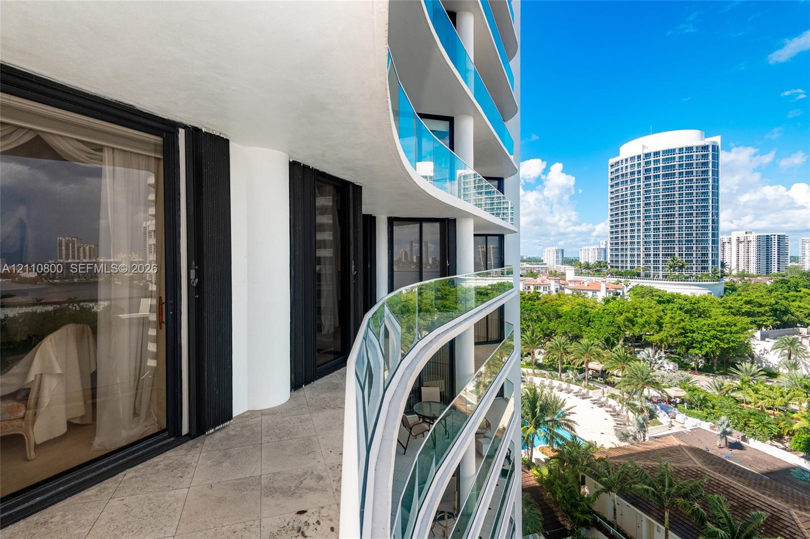 Ver detalles 1105 2 / 2 1690 sq. ft. $ 2026-10-21 0 foto