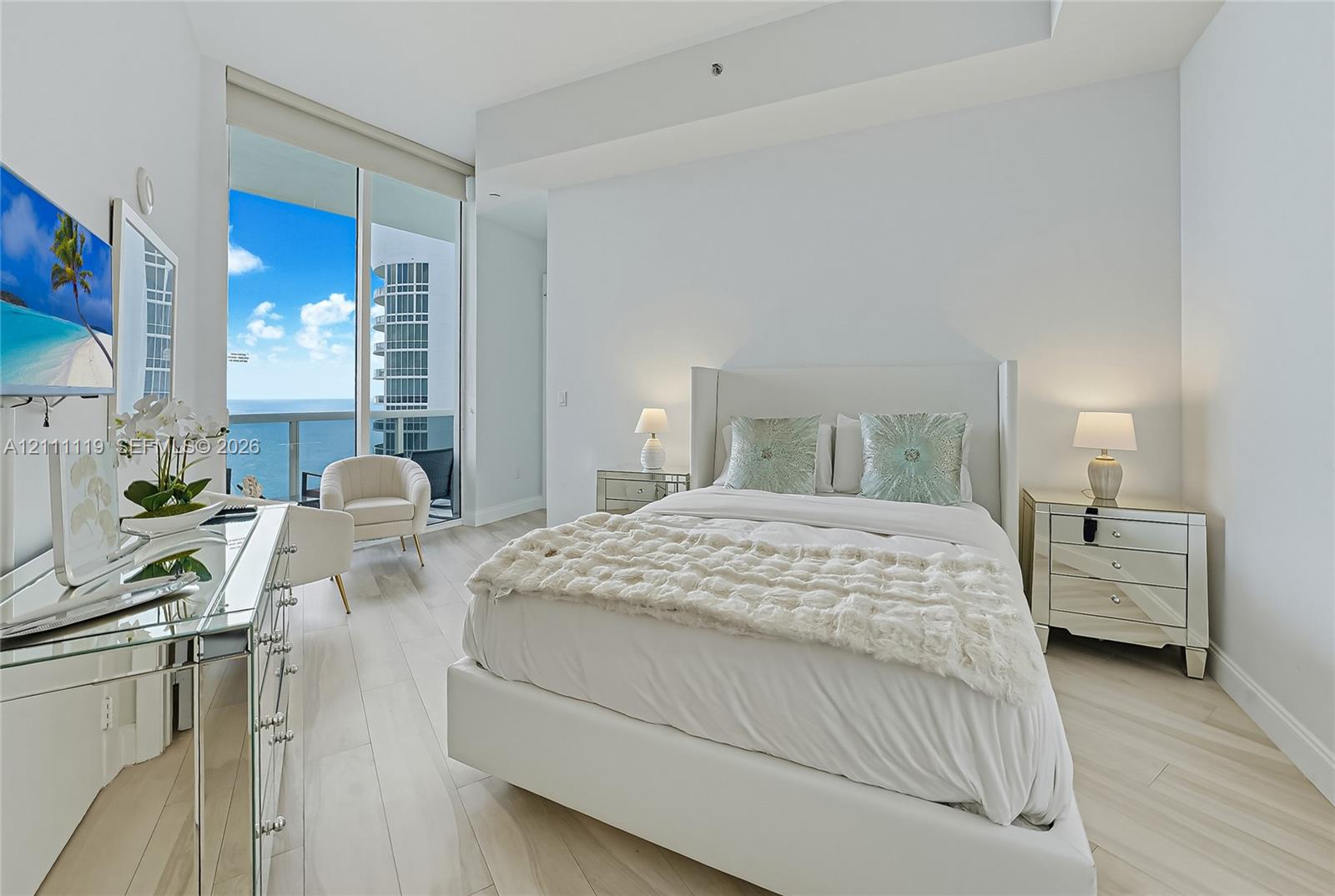 See details 3907 3 / 3 2106 sq. ft. $ 2026-10-22 0 Photo