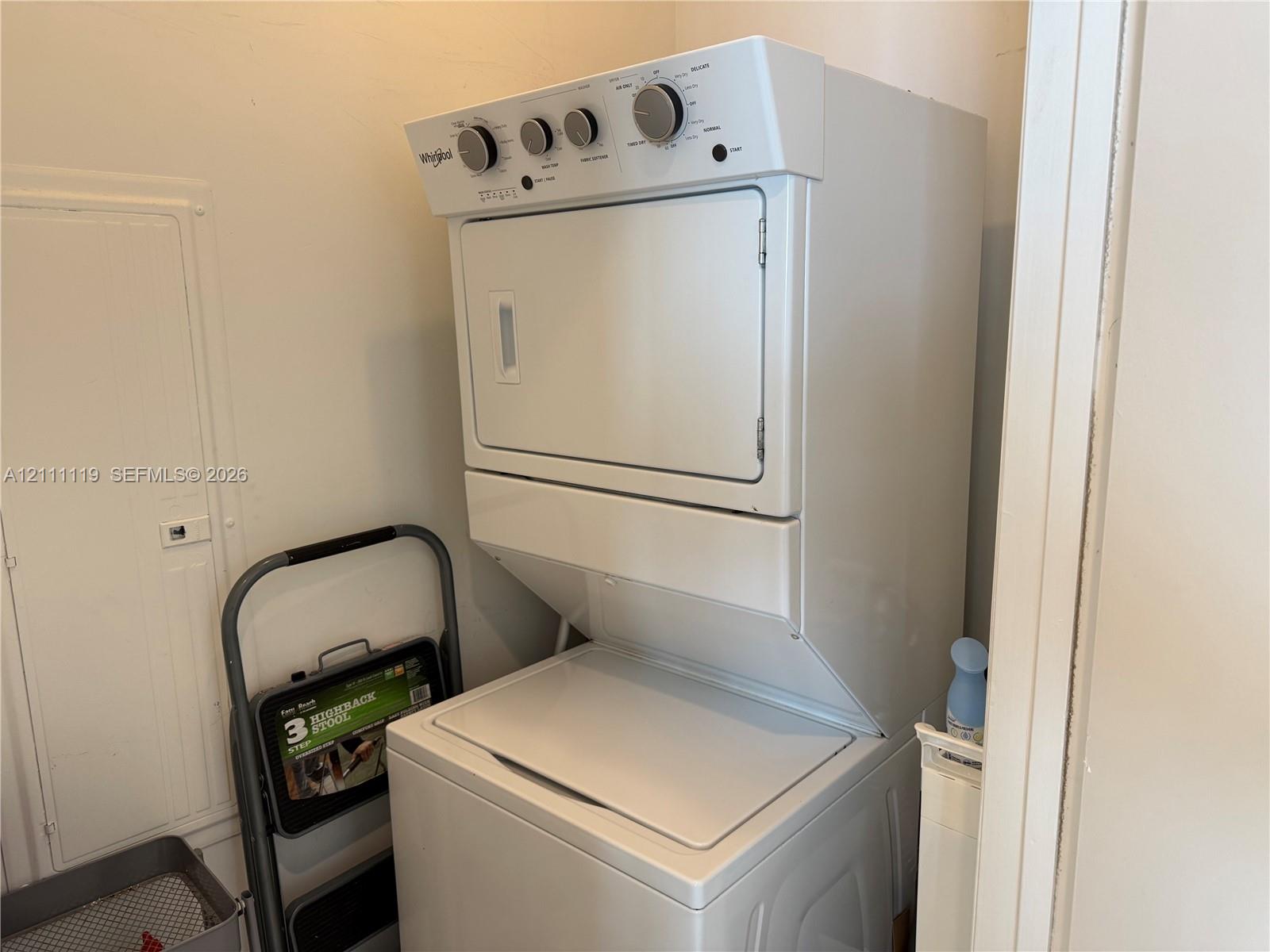 See details 3907 3 / 3 2106 sq. ft. $ 2026-10-22 0 Photo