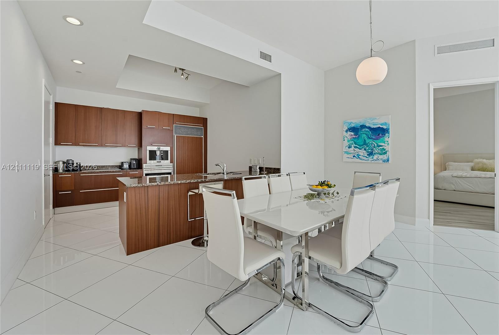 See details 3907 3 / 3 2106 sq. ft. $ 2026-10-22 0 Photo