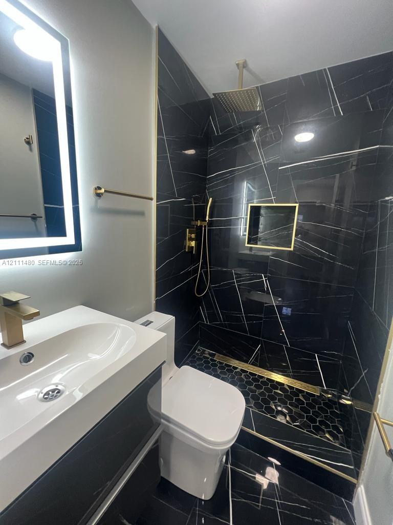 Ver detalles / 1980 sq. ft. $ 2026-10-22 0 foto