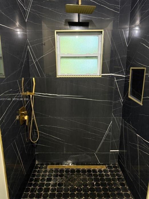 Ver detalles / 1980 sq. ft. $ 2026-10-22 0 foto