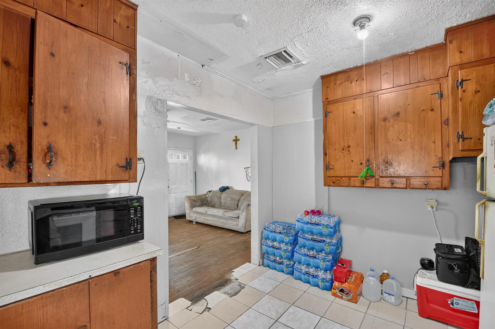 A  / 0 1923 sq. ft. $ 2026-10-24 0 foto