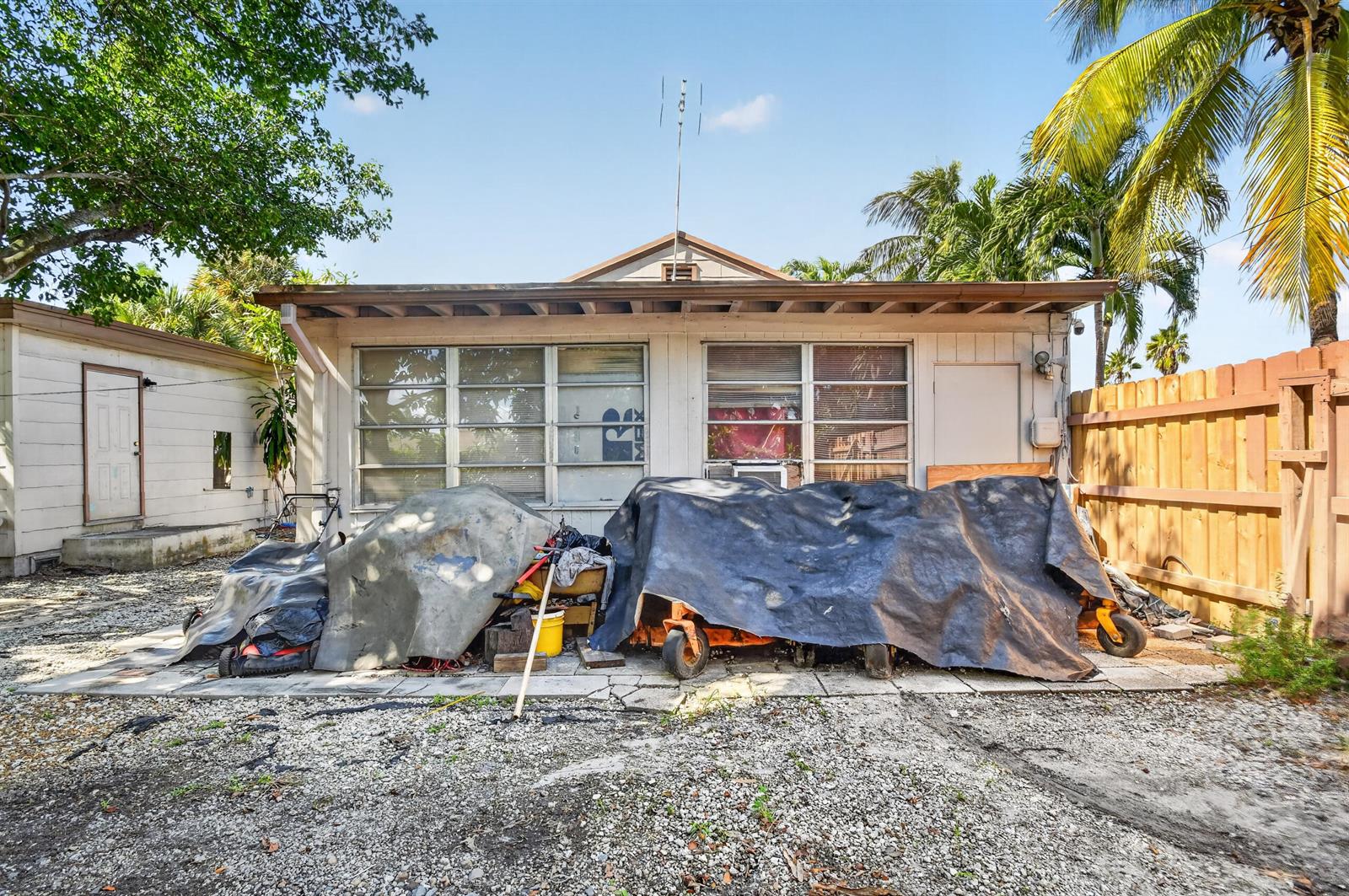 A  / 0 1923 sq. ft. $ 2026-10-24 0 foto