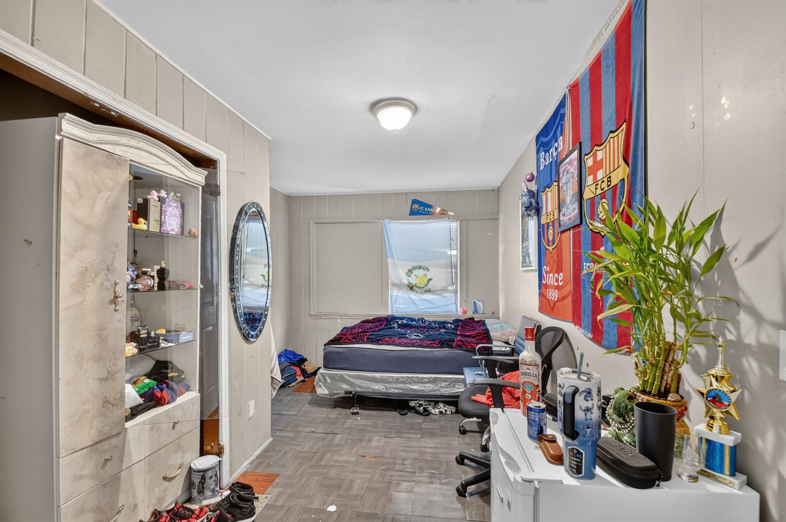 A  / 0 1923 sq. ft. $ 2026-10-24 0 foto