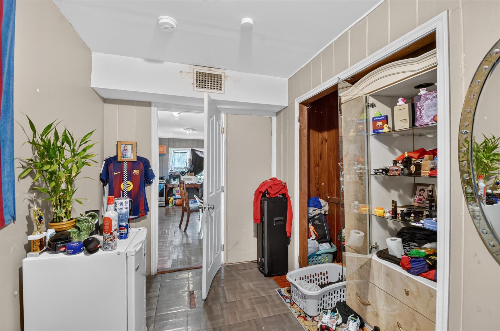A  / 0 1923 sq. ft. $ 2026-10-24 0 foto