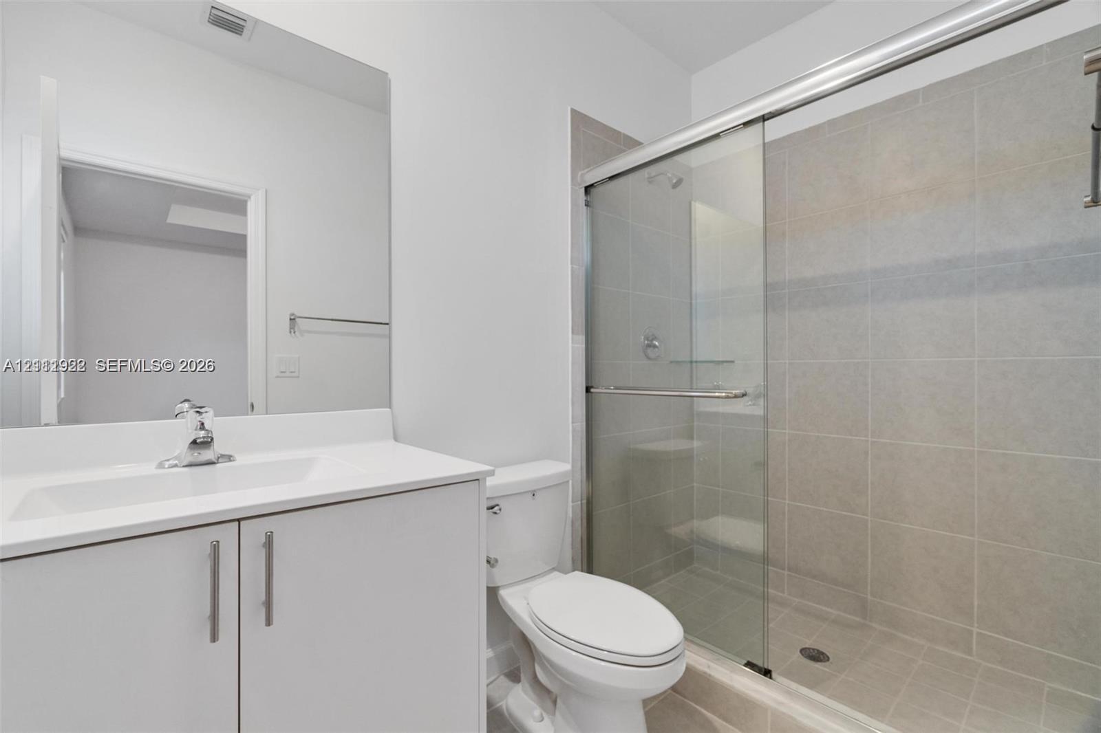 16281 3 / 3 1483 кв.футов $ 2026-10-23 0 Фото