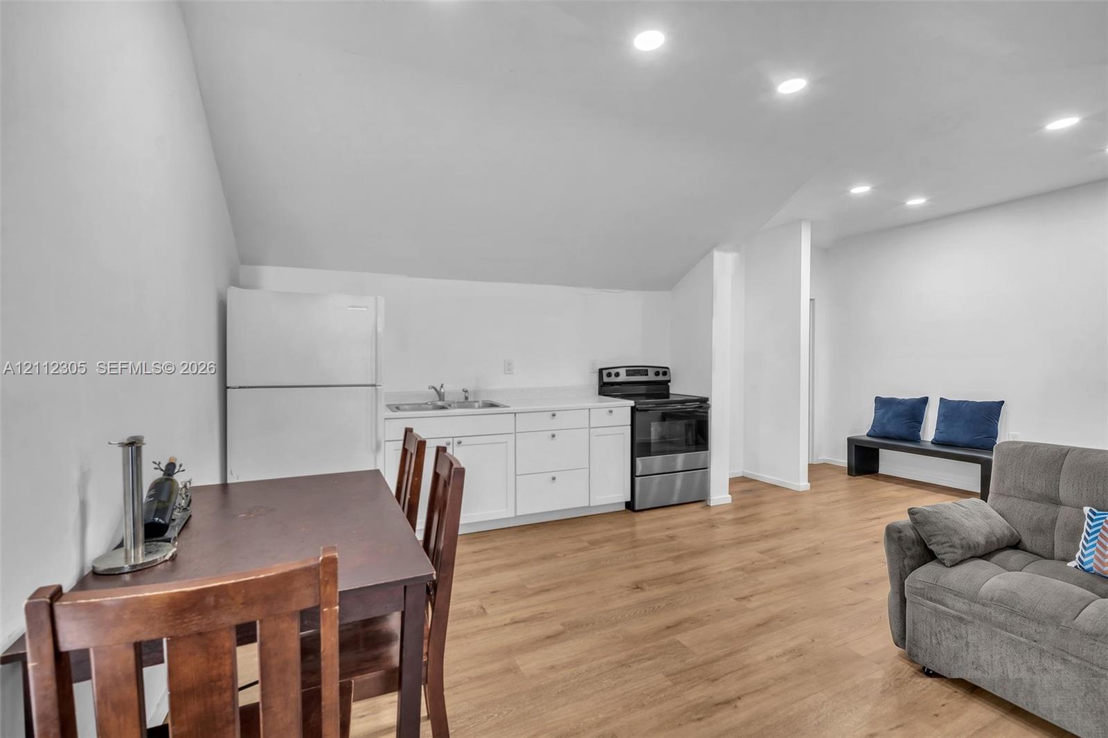 See details / 1337 sq. ft. $ 2026-10-24 0 Photo