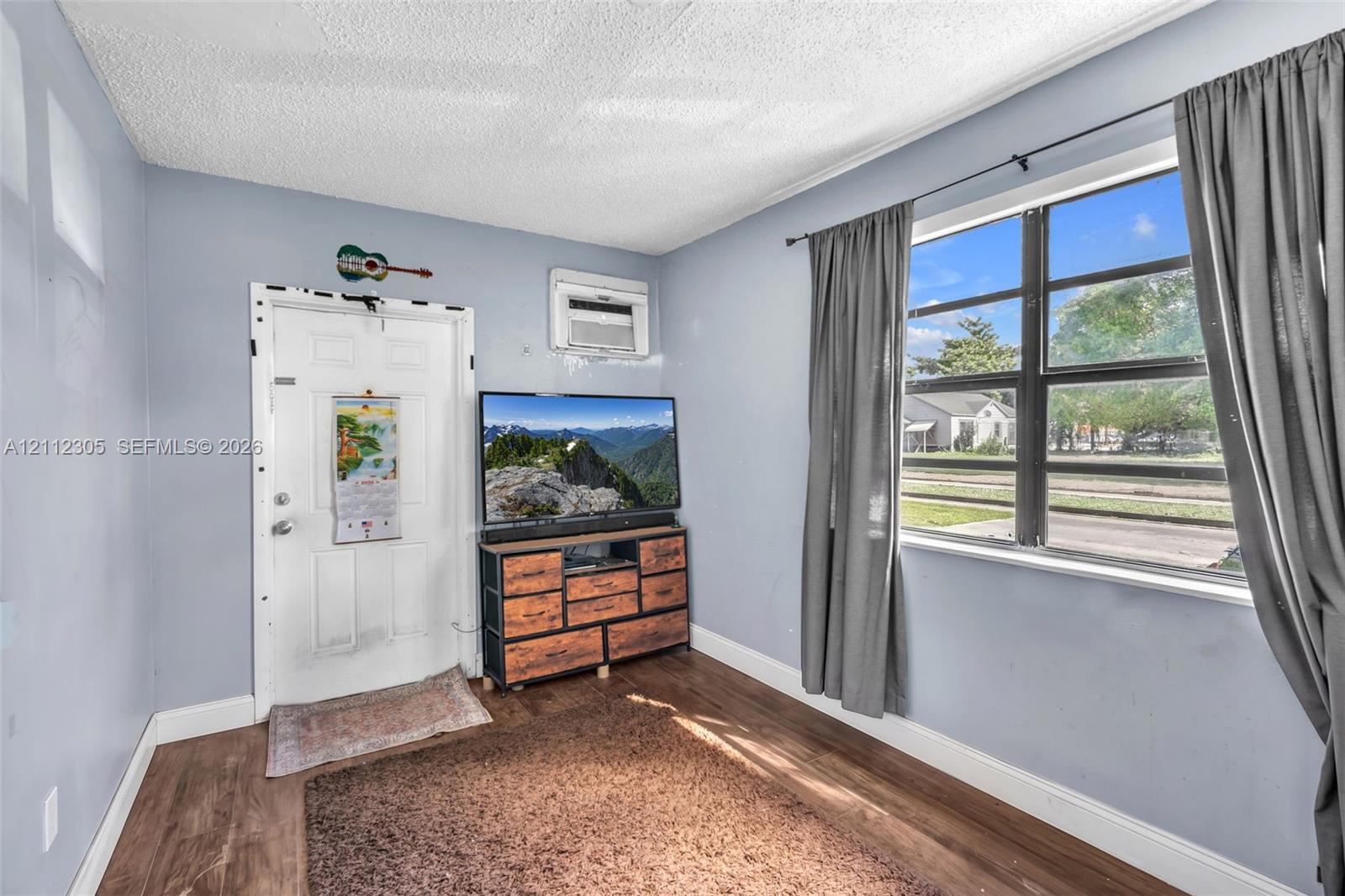 See details / 1337 sq. ft. $ 2026-10-24 0 Photo