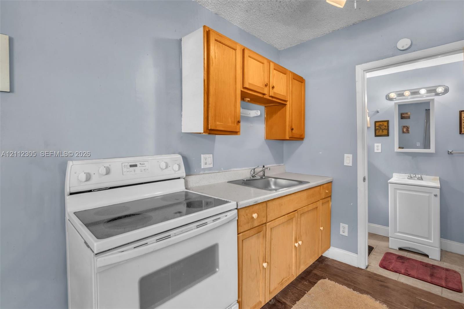 See details / 1337 sq. ft. $ 2026-10-24 0 Photo