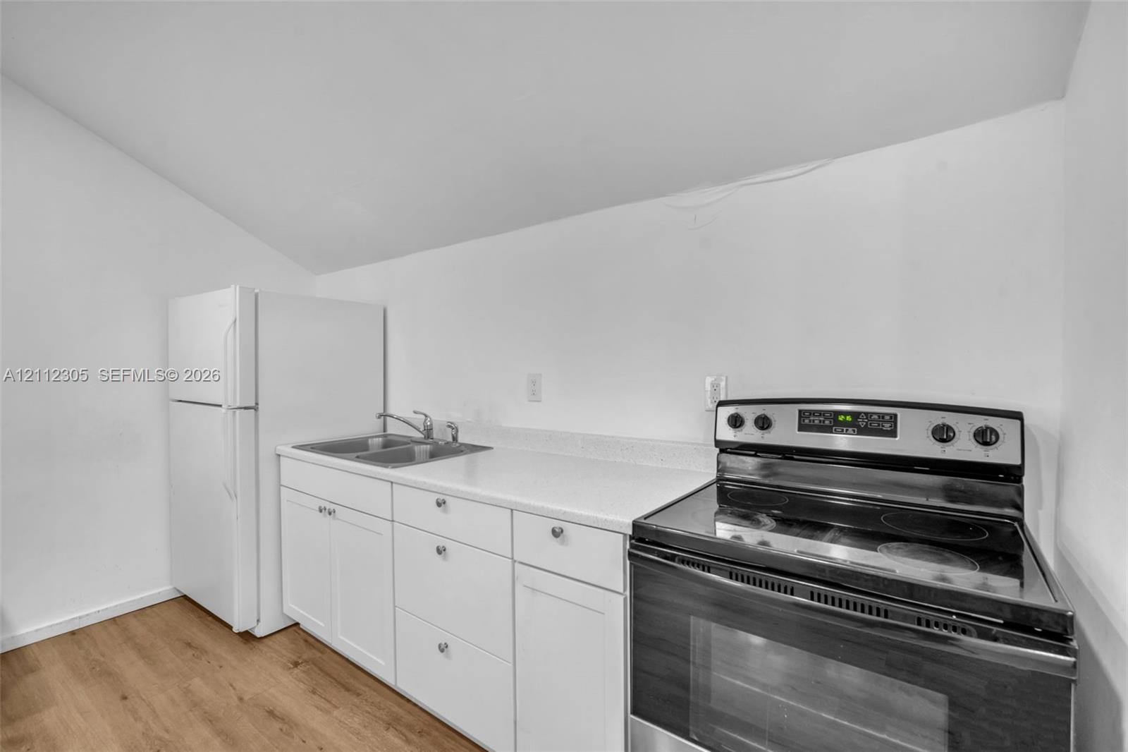 See details / 1337 sq. ft. $ 2026-10-24 0 Photo
