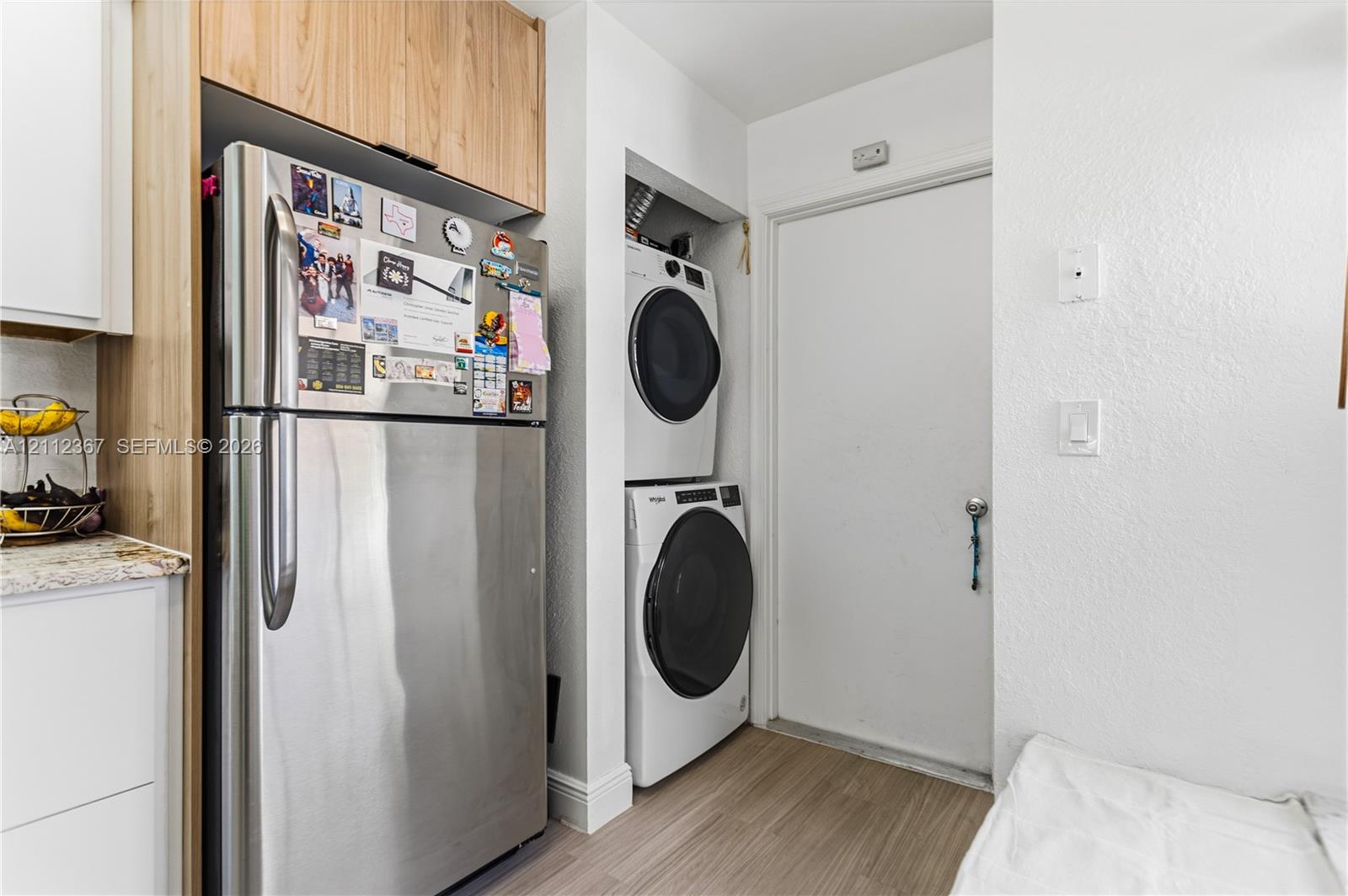 Ver detalles 10803 2 / 3 1190 sq. ft. $ 2026-10-24 0 foto