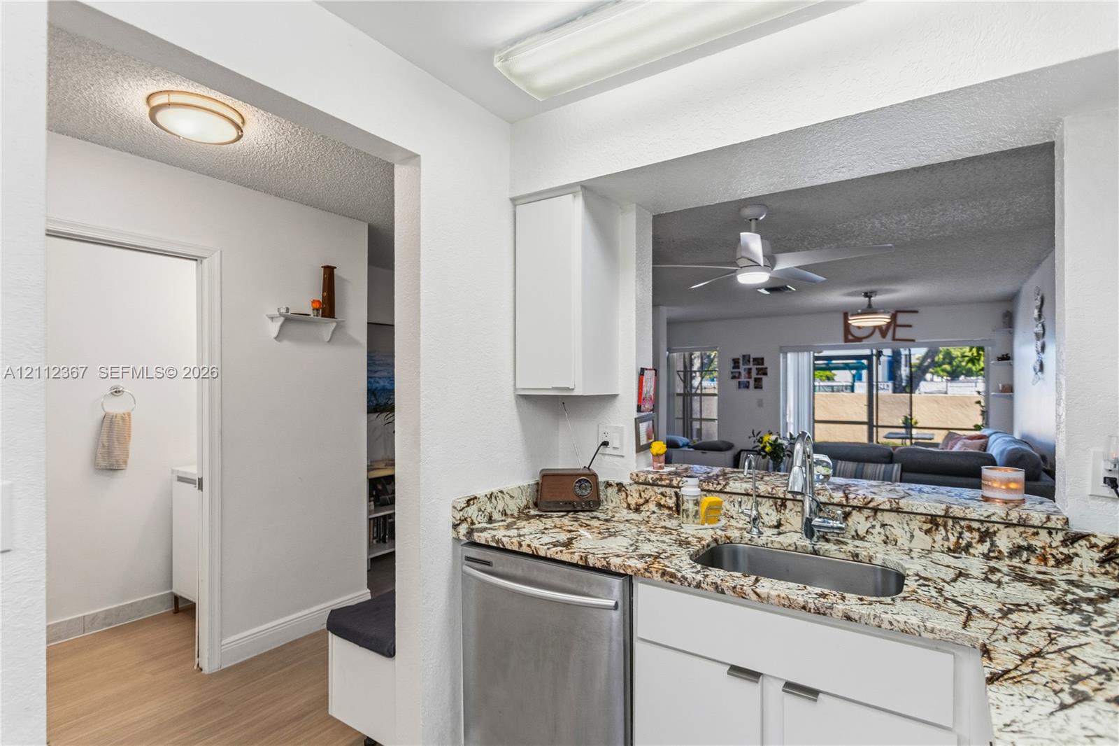 Ver detalles 10803 2 / 3 1190 sq. ft. $ 2026-10-24 0 foto