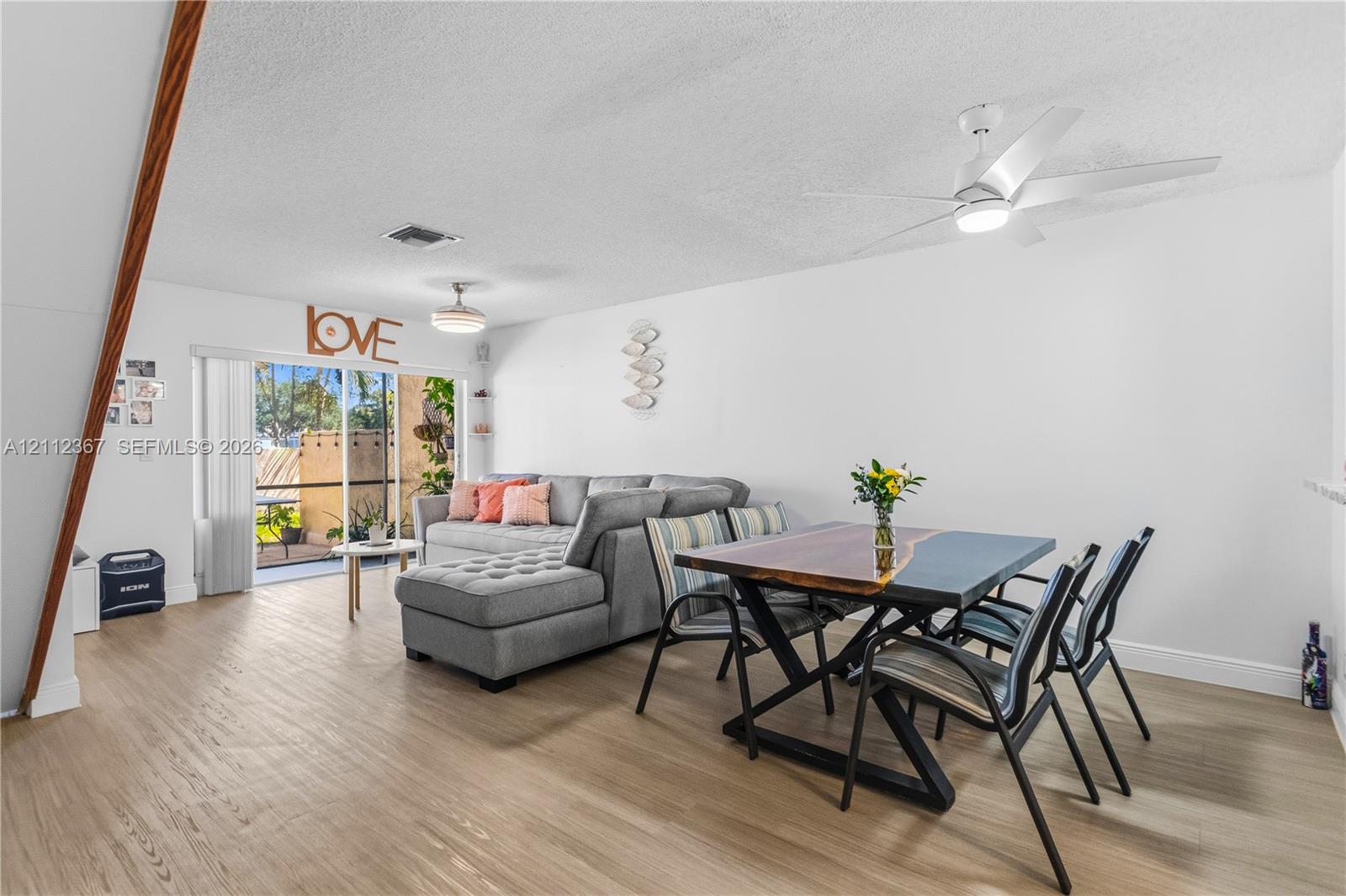 Ver detalles 10803 2 / 3 1190 sq. ft. $ 2026-10-24 0 foto
