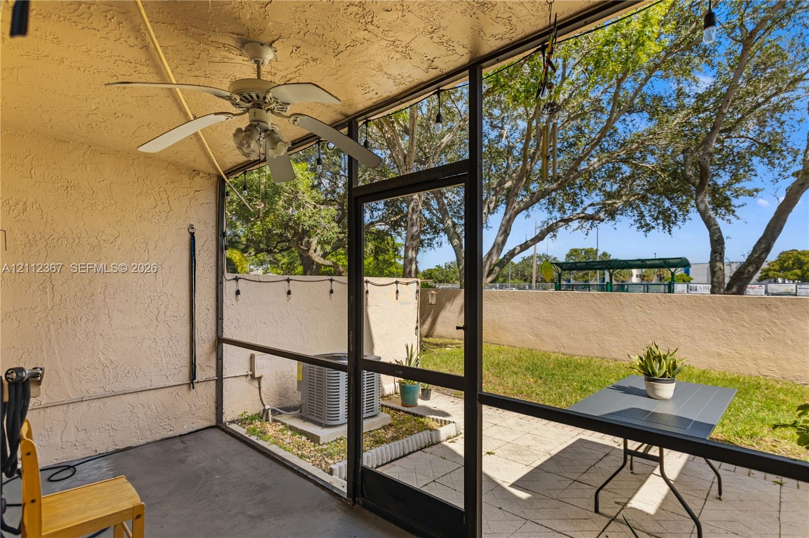 Ver detalles 10803 2 / 3 1190 sq. ft. $ 2026-10-24 0 foto