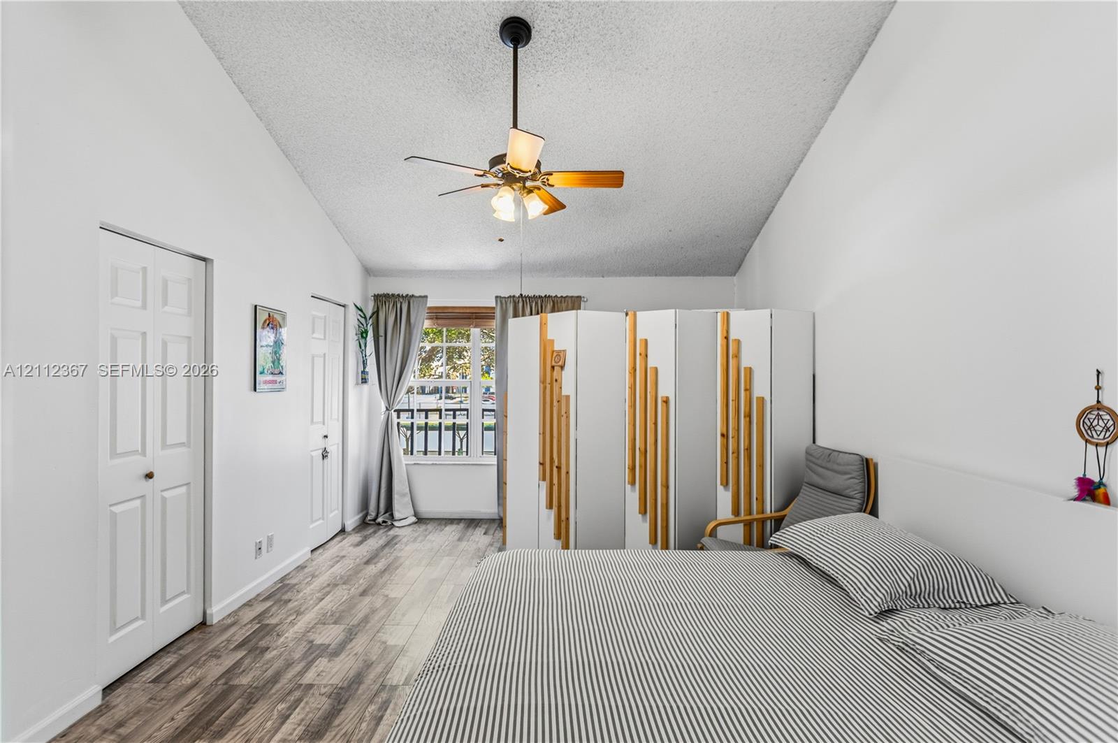 Ver detalles 10803 2 / 3 1190 sq. ft. $ 2026-10-24 0 foto