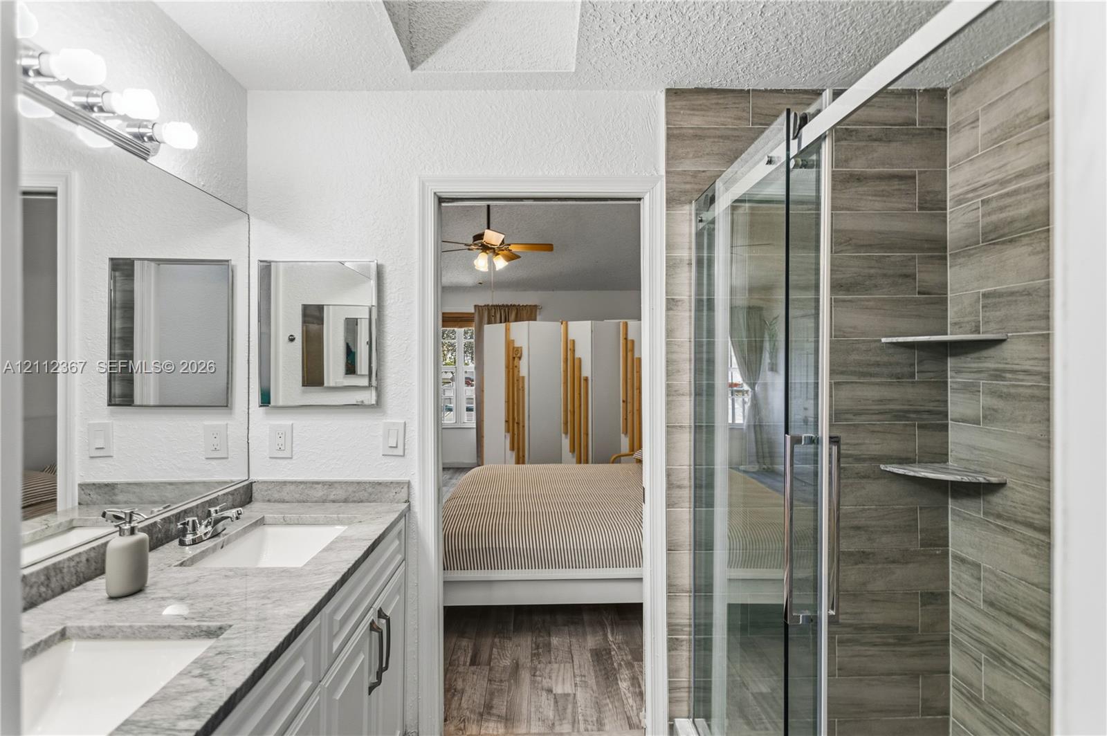Ver detalles 10803 2 / 3 1190 sq. ft. $ 2026-10-24 0 foto