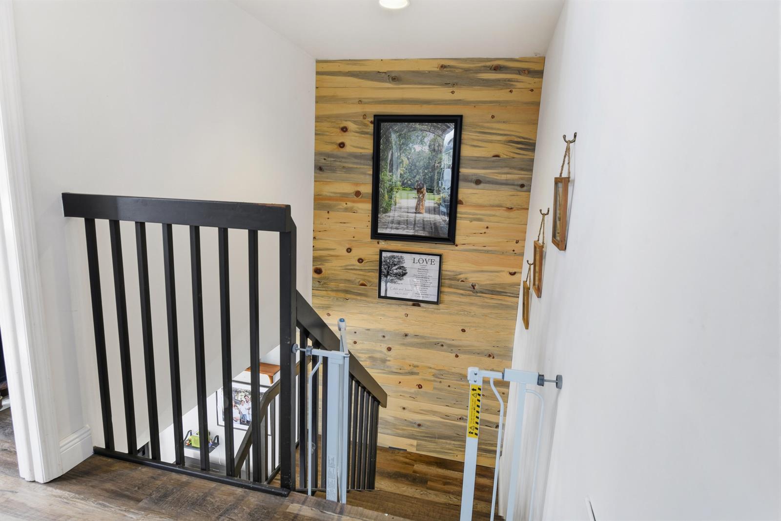 3233 2 /  1374 sq. ft. $ 2026-10-25 0 foto