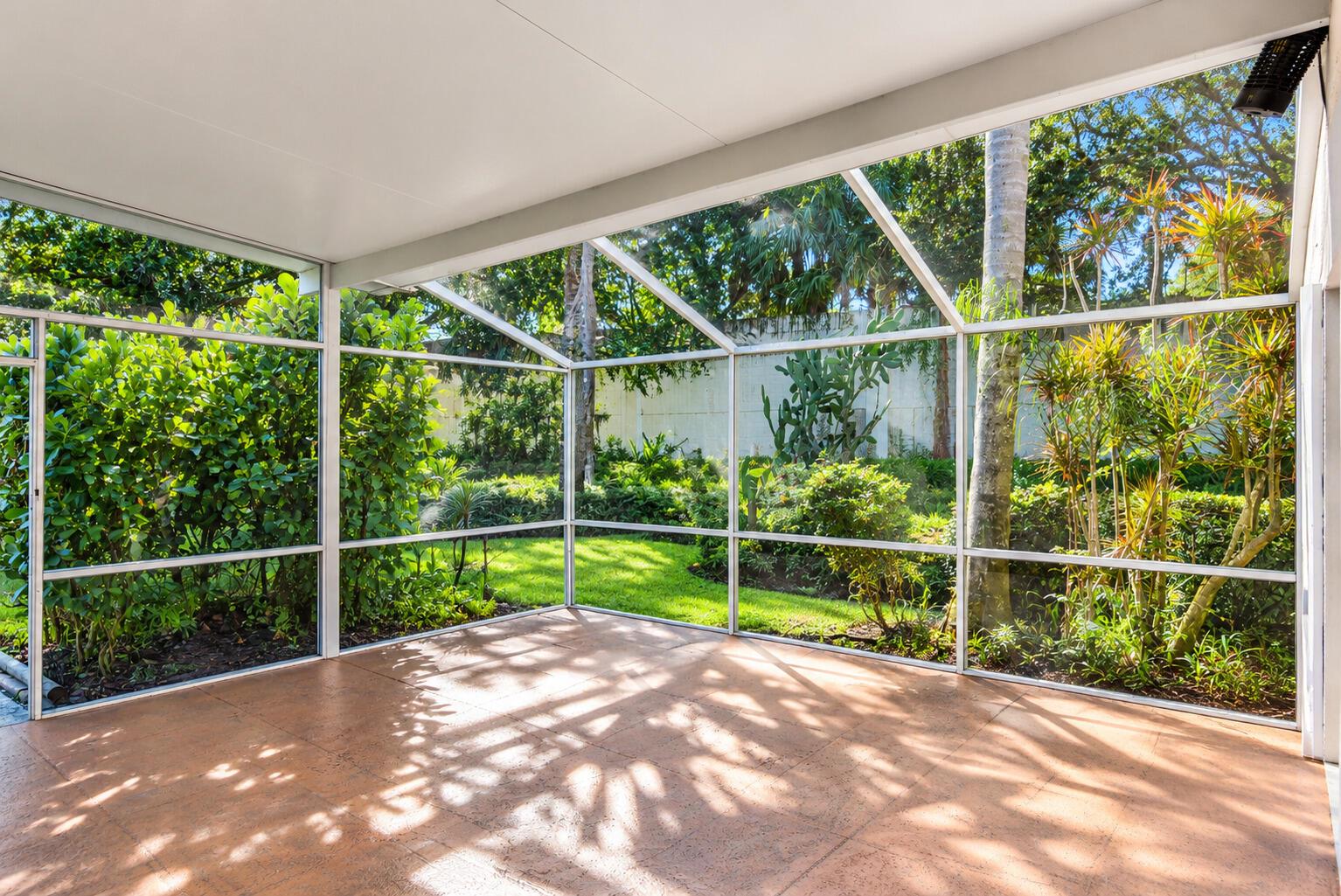 3233 2 /  1374 sq. ft. $ 2026-10-25 0 foto