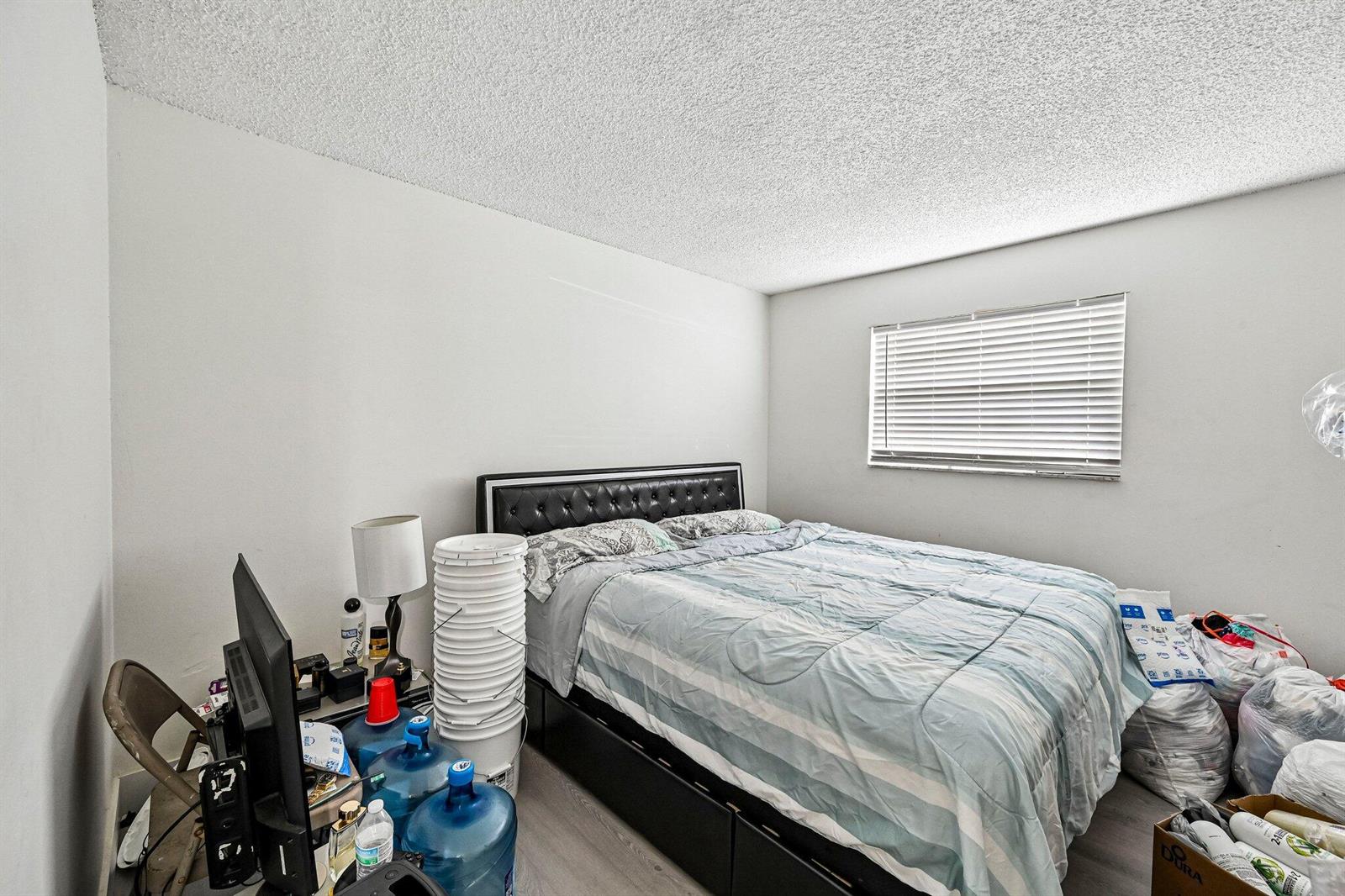 8283 3 / 2 1209 sq. ft. $ 2026-10-30 0 Photo