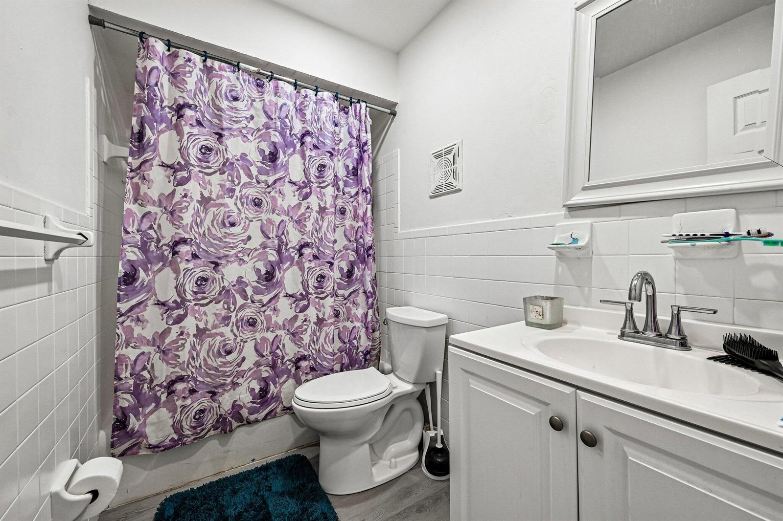 8283 3 / 2 1209 sq. ft. $ 2026-10-30 0 Photo