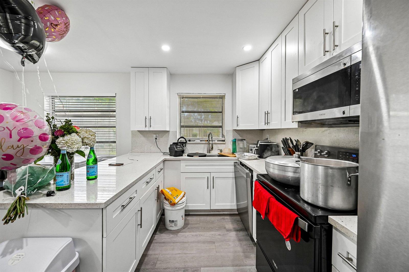 8283 3 / 2 1209 sq. ft. $ 2026-10-30 0 Photo