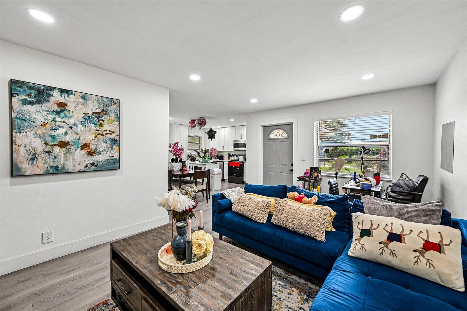 8283 3 / 2 1209 sq. ft. $ 2026-10-30 0 Photo